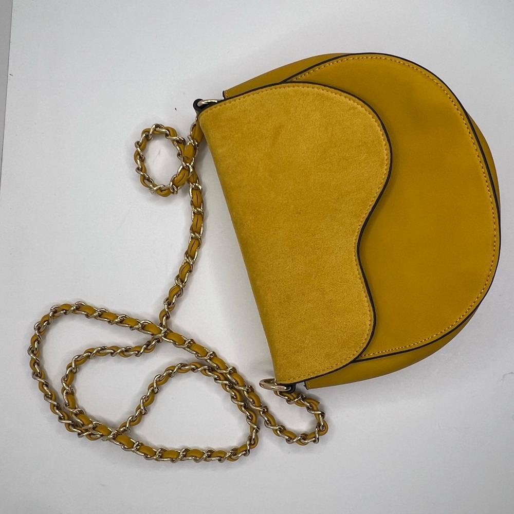 Chic Yellow Crossbody Bag